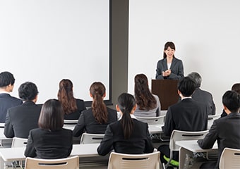 企業の新商品開発・発表会を撮影・配信