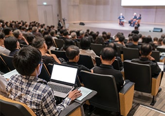 大学の特別記念講演会などの撮影・配信